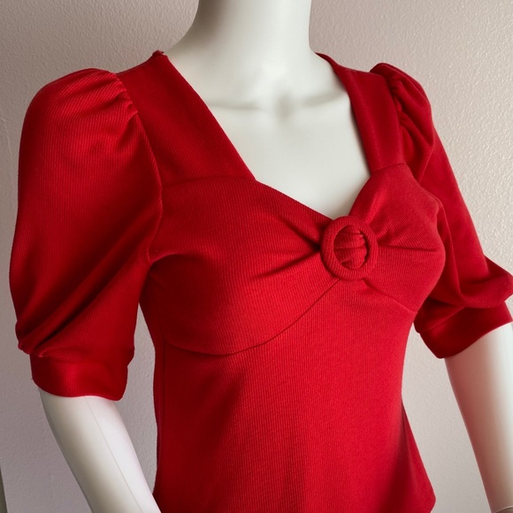 ❤️ Red Belle Bow Shaped Top - Picture 2 of 3